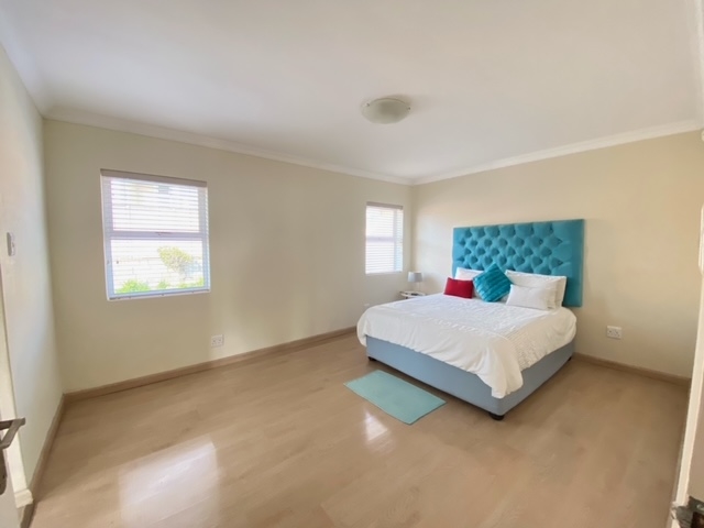 5 Bedroom Property for Sale in Nahoon Valley Park Eastern Cape